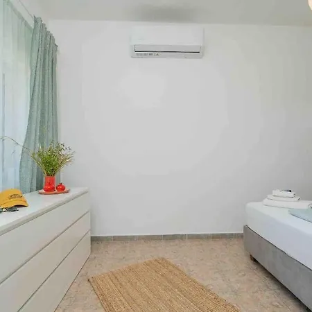 Holiday home Rodia House Exambela